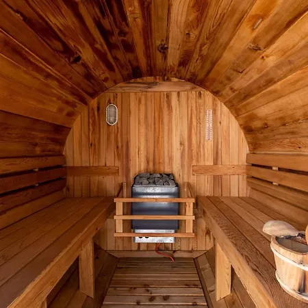 Landlust - Erholung Mit Fasssauna Und Whirlpool Nahe Binz! Zirkow